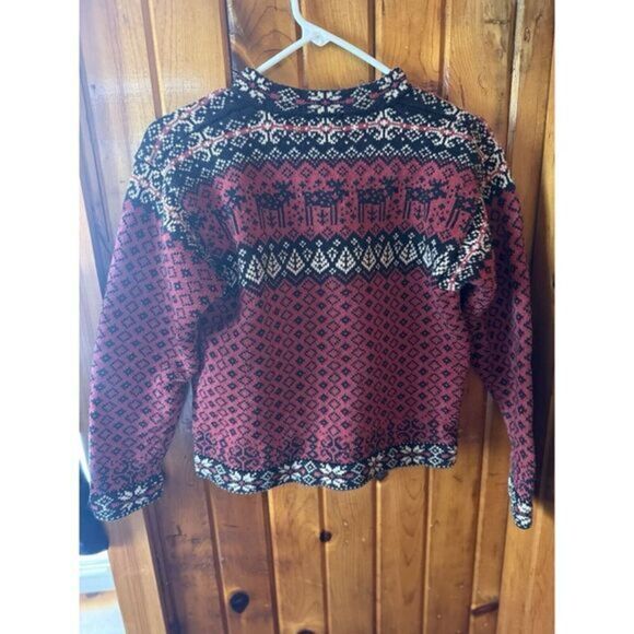 Women's Medium Nordic style sweater red, black, reindeer Nomadic Traders - Picture 2 of 4